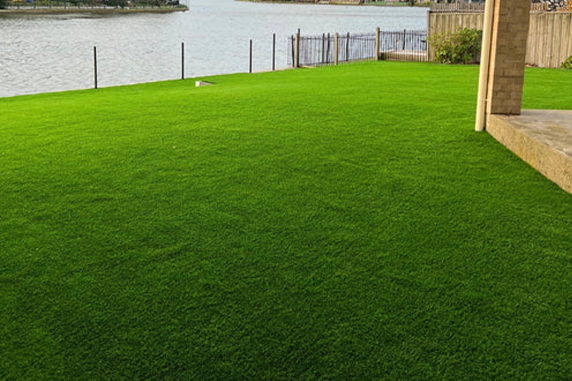 Artificial grass vs natural grass