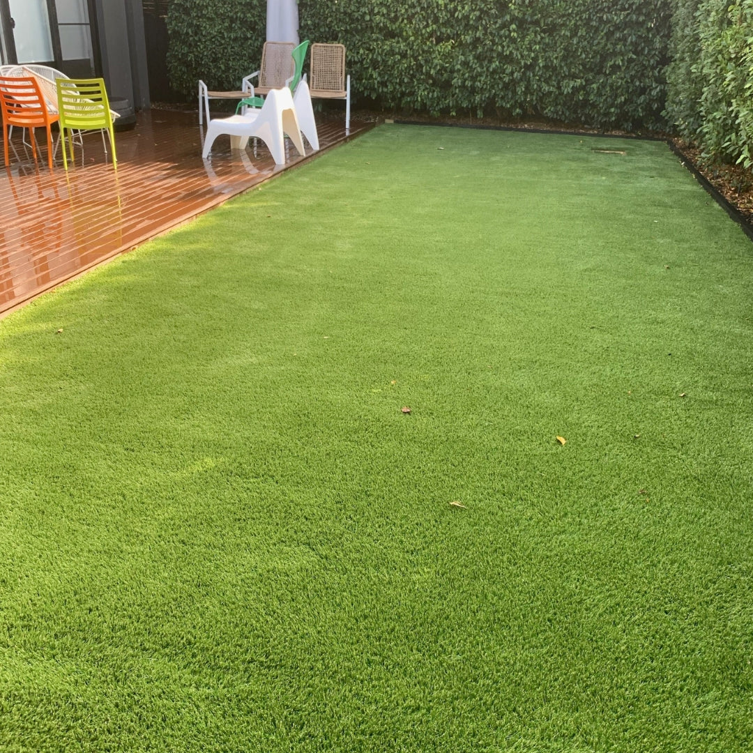 35mm synthetic grass emerald green