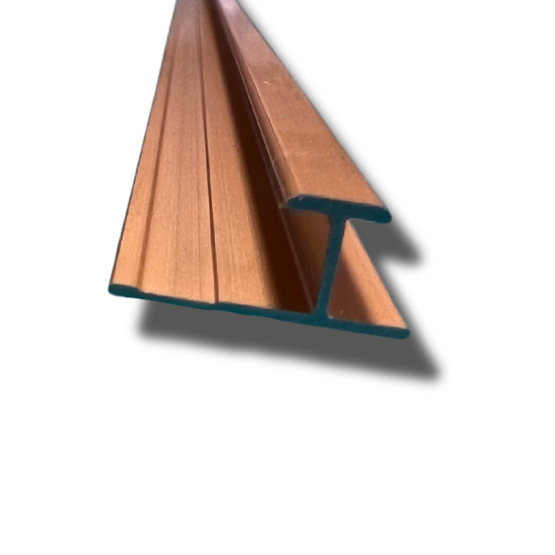 For installations where minimal glue is required, use our range of SPC joining bands to reduce the need for glue applications. Simply screw the metal bands directly to the walls studs and slot the spc panels within the grooves. When installed correctly, this allows for minimal - no glue.  Effortlessly join corners with the SPC corner join strip made of durable stainless steel