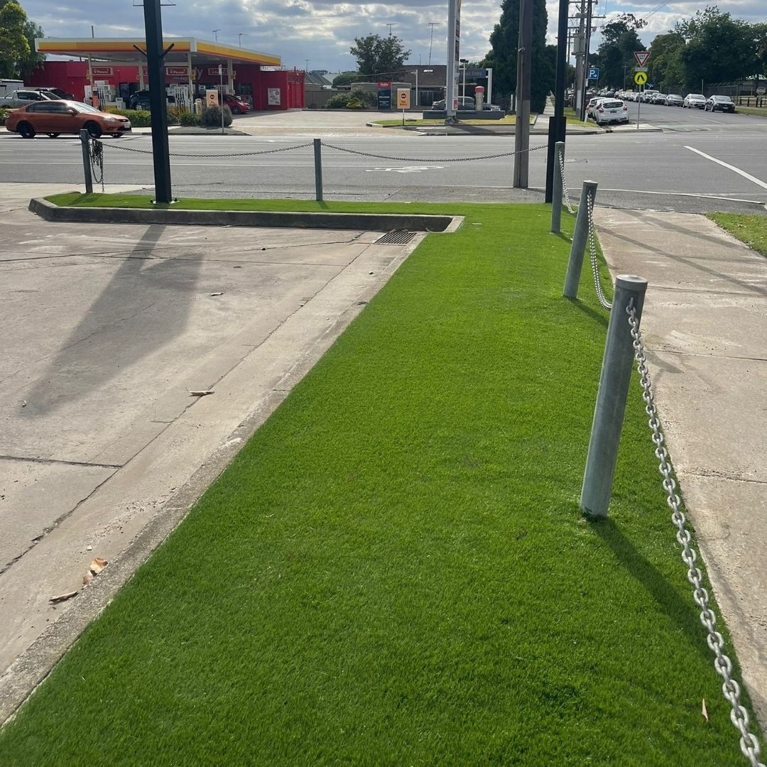 Native Blend 35 installed on a front lawn